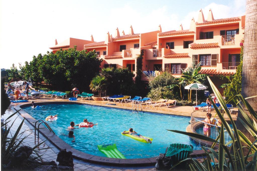 Bahia Park Hotel Cala En Porter  Instalações foto